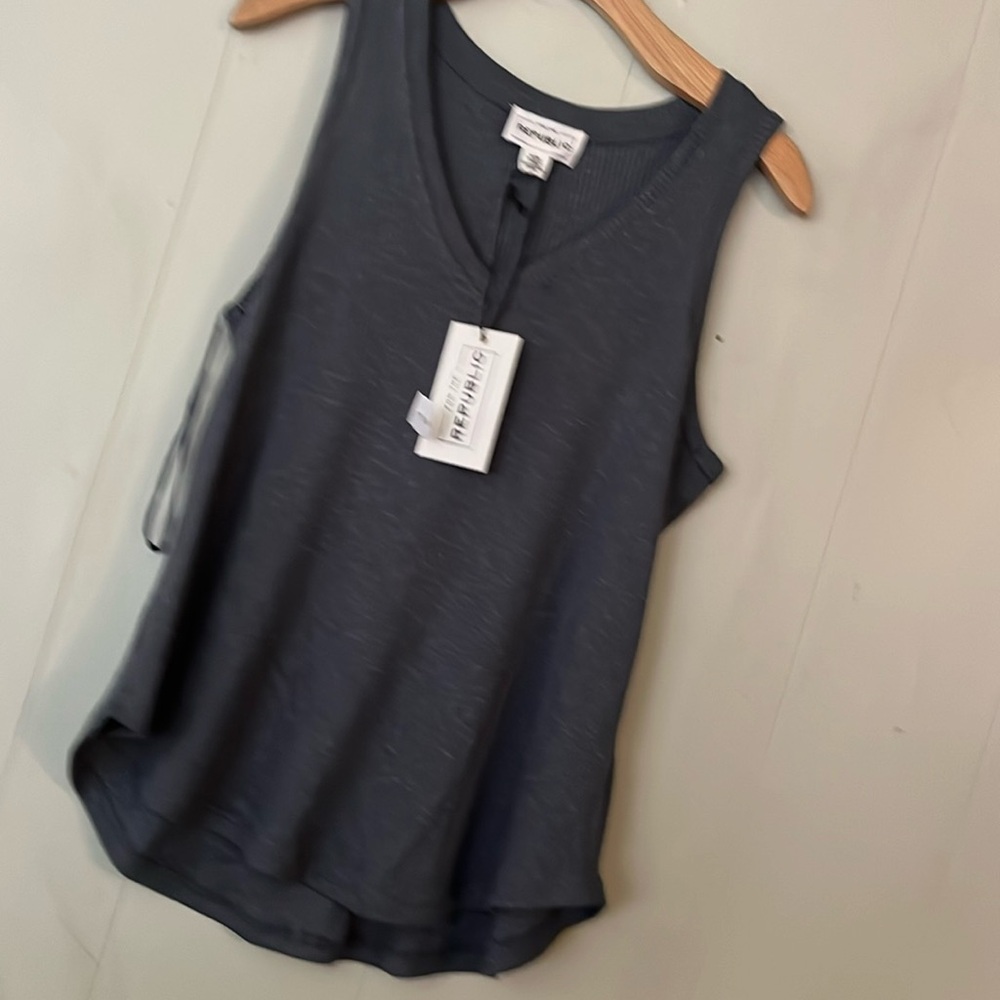 For the Republic Ribbed blue tank medium